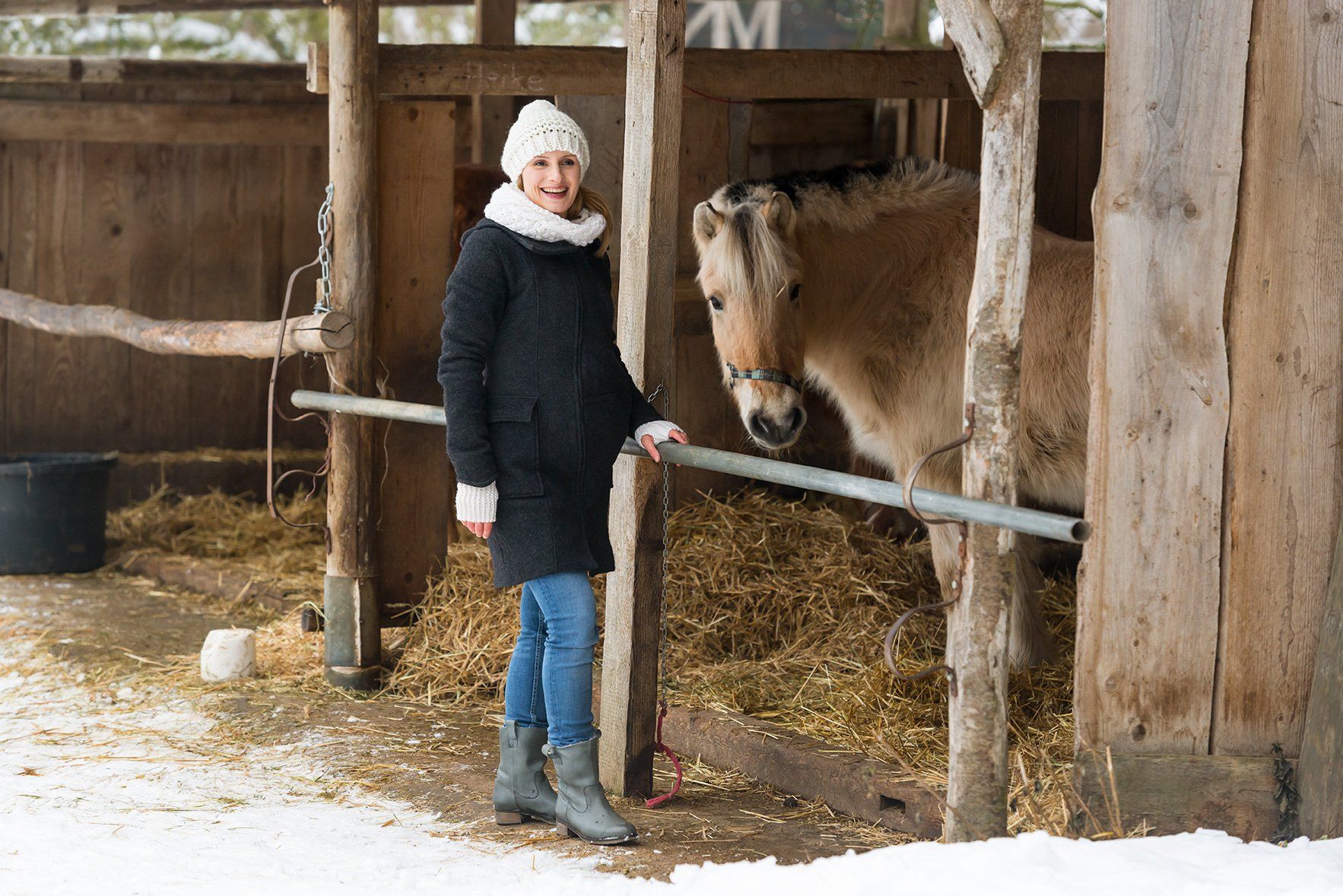 Mamalila 4i1 bære- og graviditetsjakke også til rygbæring - Uld - Anthracite - Bærejakke - MamaMilla