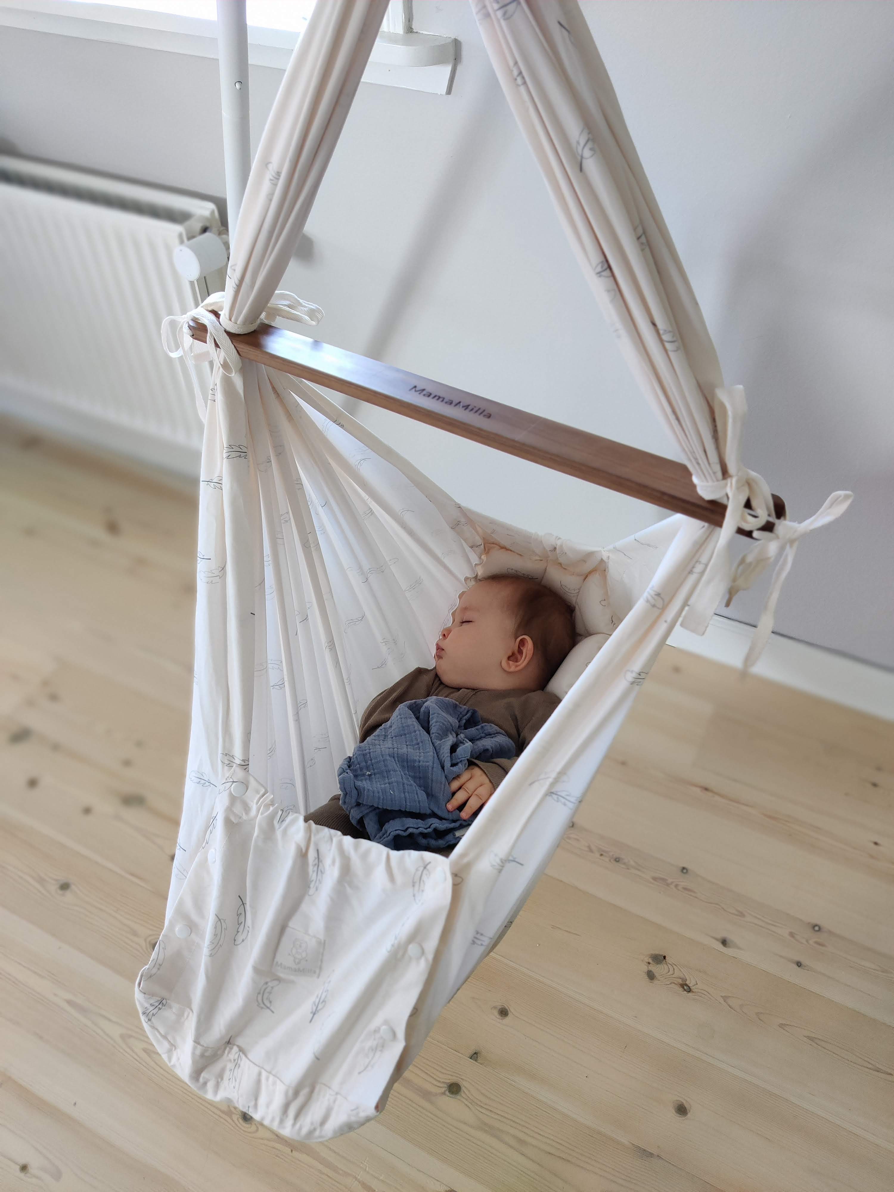 MamaMilla Slyngevugge - Blue feathers - Slyngevugge - MamaMilla