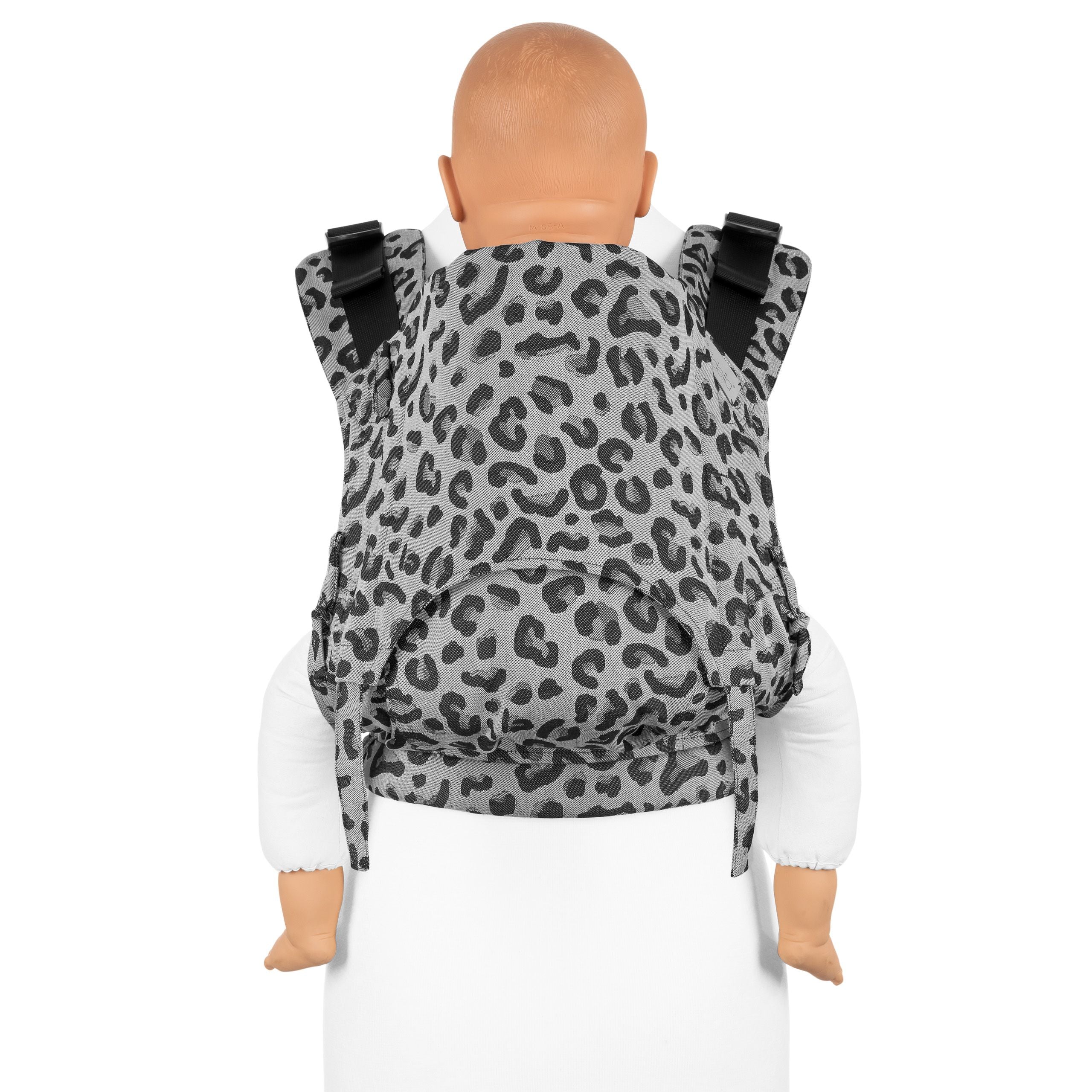 Fidella Fusion Fullbuckle Bæresele - Leopard Silver - Baby - bæresele - MamaMilla