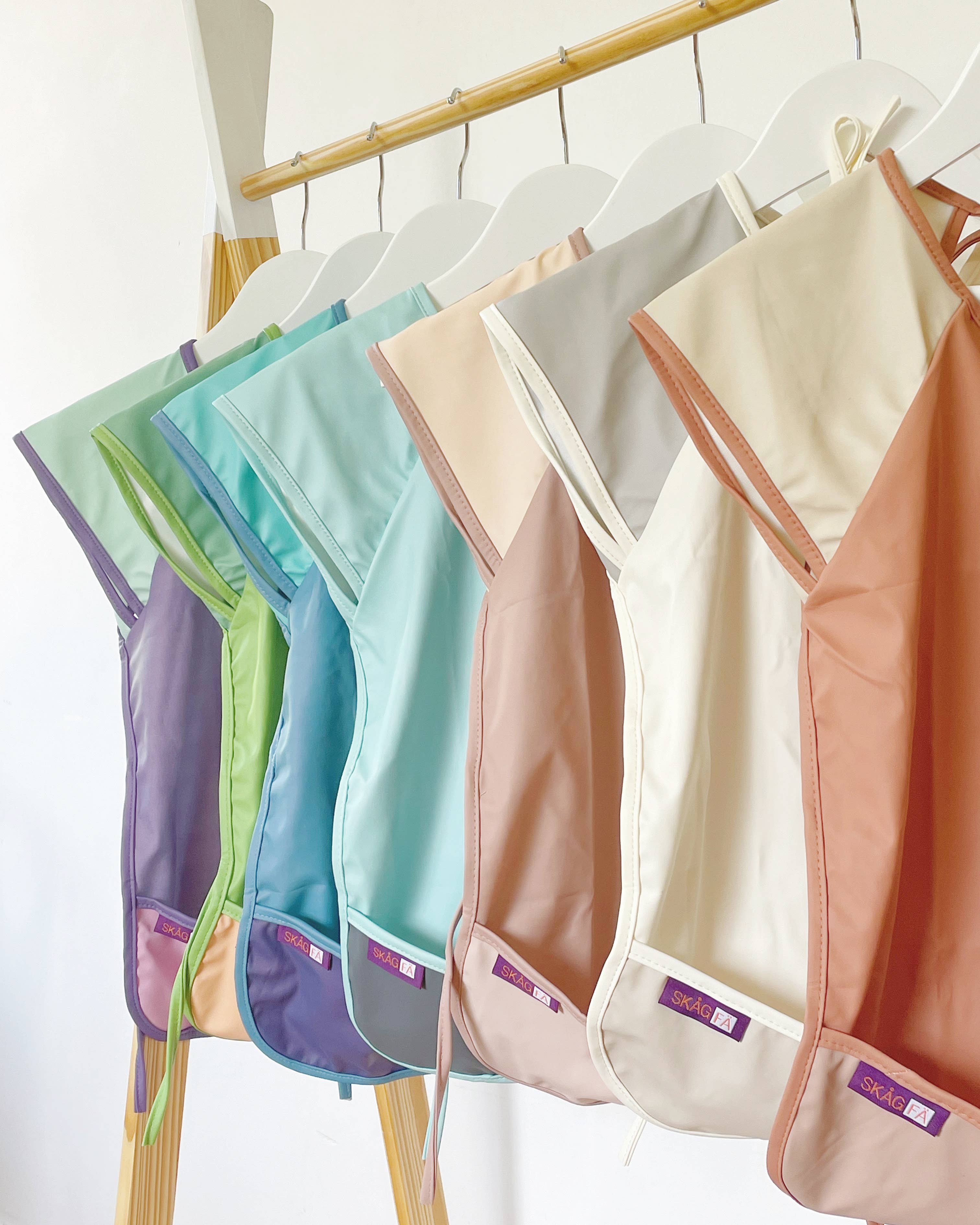 SKÅGFÄ Forklæde Uden Ærmer - 18-36+ mdr - Nature Terracotta - Forklæde - MamaMilla