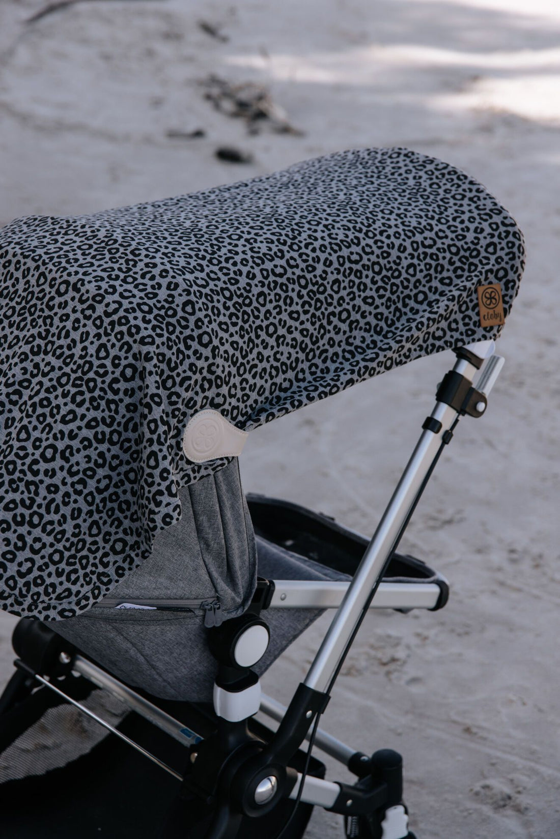 Cloby UV-tæppe med UPF 50+ - Leopard Black Grey - UV-tæppe - MamaMilla