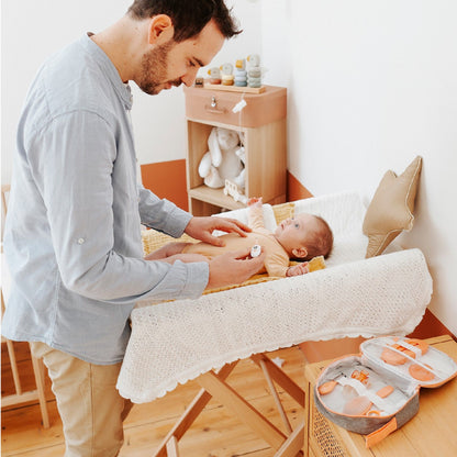 Babymoov Plejesæt til Baby - 9 ting - Peach - Plejesæt - MamaMilla