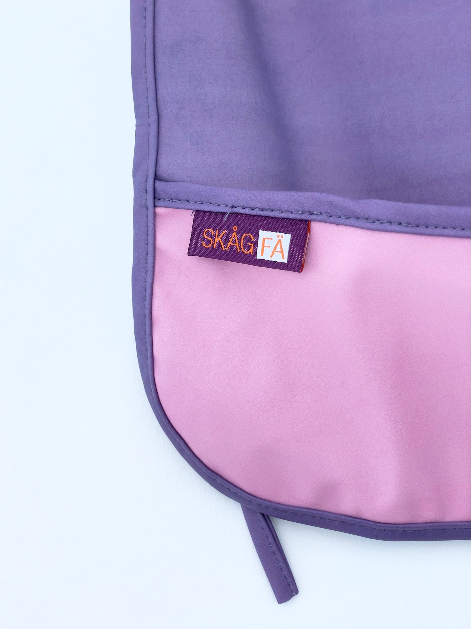 SKÅGFÄ Forklæde Uden Ærmer - 18-36+ mdr - Javea Spring - Forklæde - MamaMilla