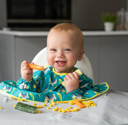 Tidy Tot Hagesmæk med Lange Ærmer til Bakke - Turkis Zebra - Hagesmæk med ærmer - MamaMilla