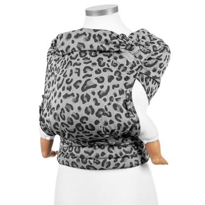 Fidella Fly Tai Bæresele - Leopard Silver - Baby - bæresele - MamaMilla